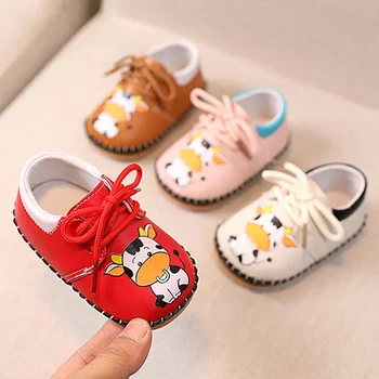  Новая обувь для малышей на шнуровке для мальчиков и девочек в возрасте от 0 до 2 лет, обувь для новорожденных с мягкой подошвой, которая не отваливается при ходьбе